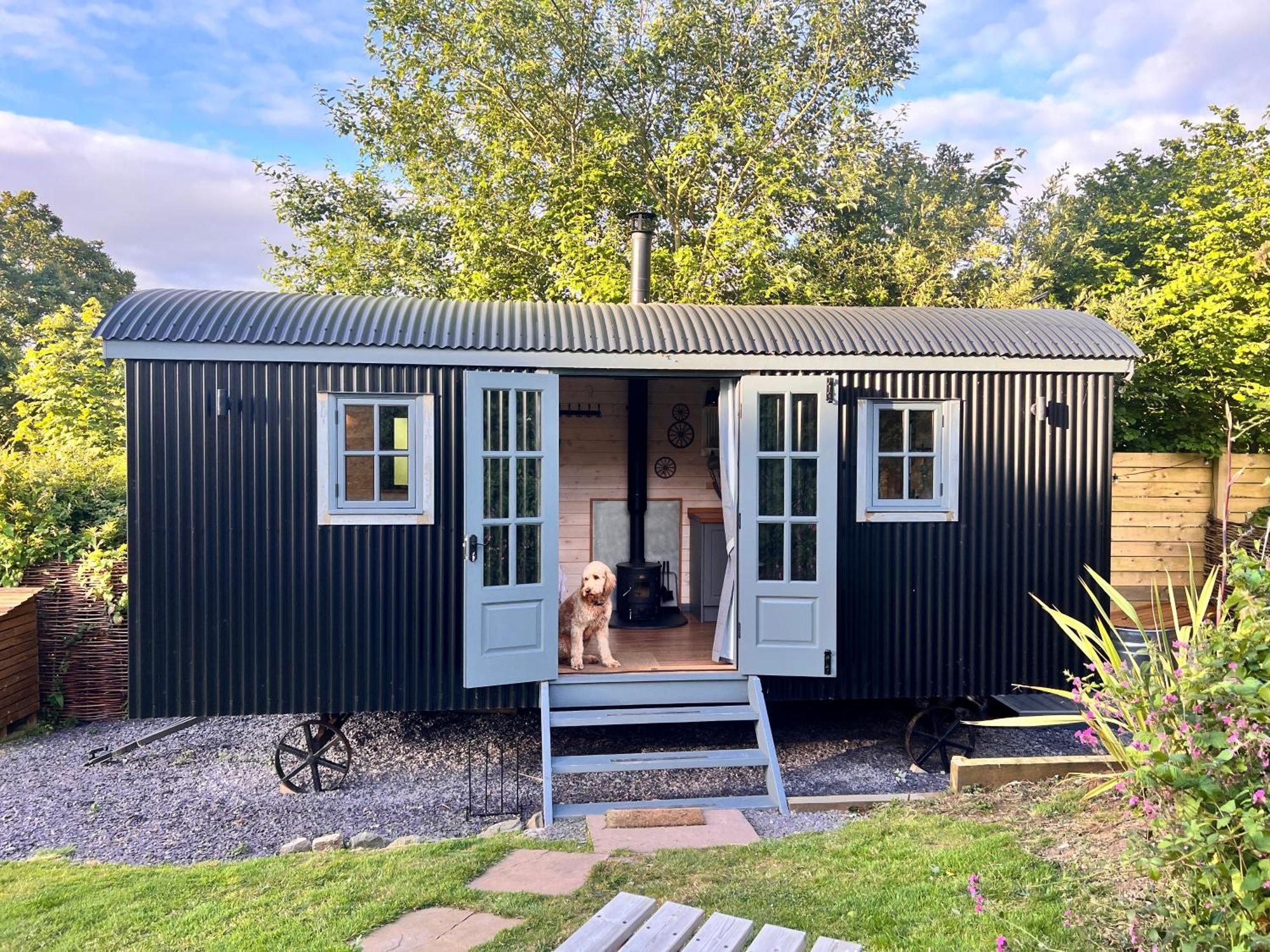 Mountain View Shepherd'S Hut For 2 Adults, 1 Dog Villa Llangoed Luaran gambar